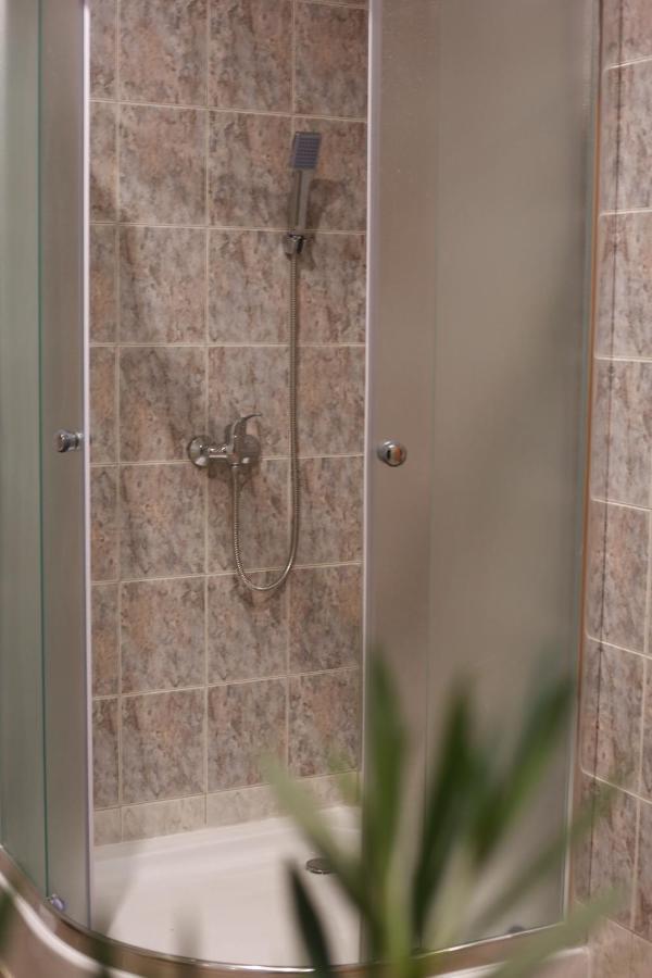 Apartmany Fantagiro Kaluža Esterno foto