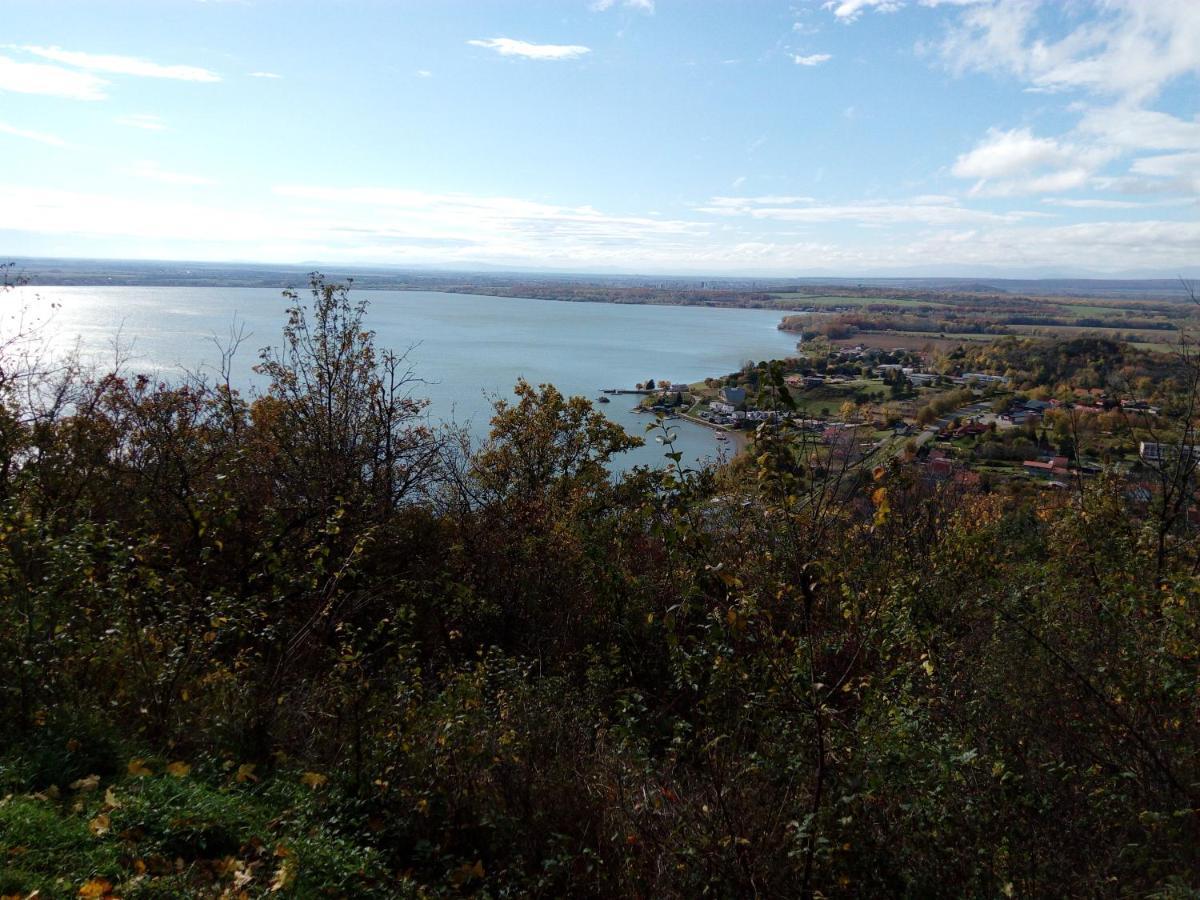 Apartmany Fantagiro Kaluža Esterno foto